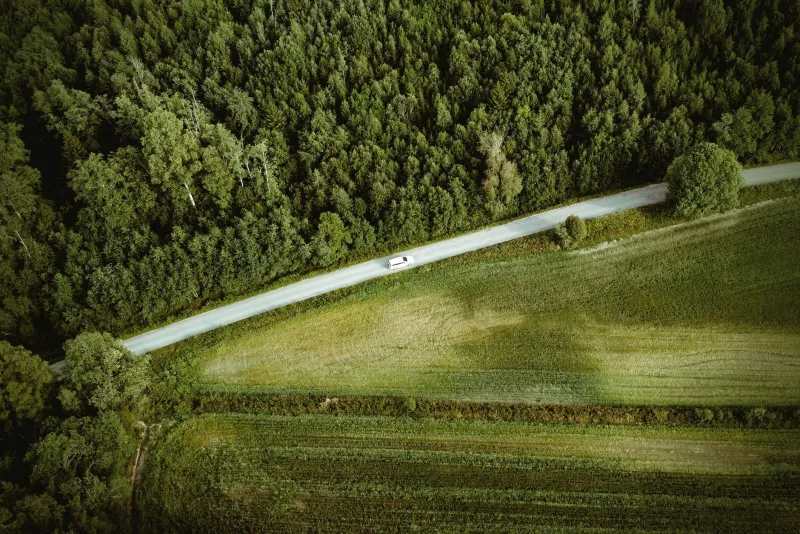 När bilen kör själv – vad händer med körkortet i en tid av abonnemang och autonom teknik?